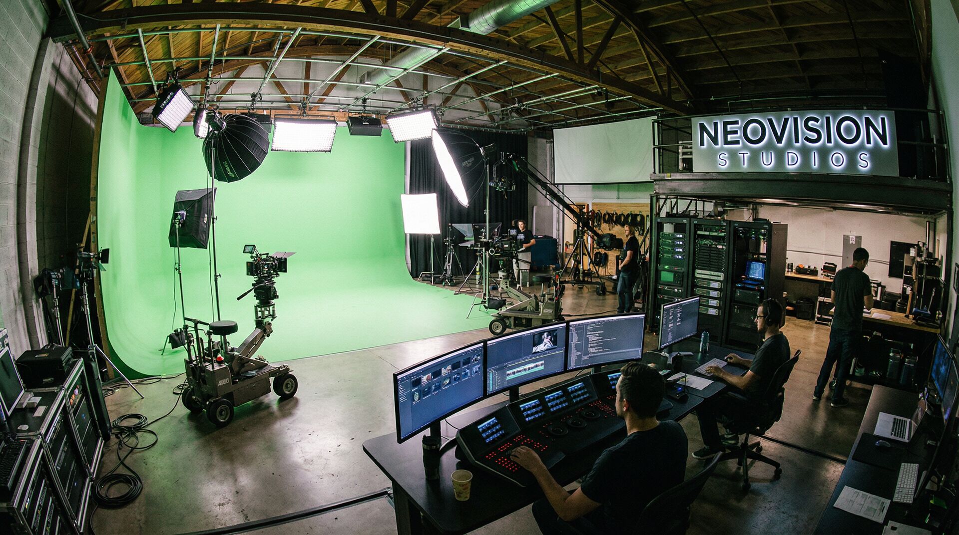 探花工作室参观